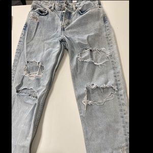 Low Cut Boyfriend Jeans.